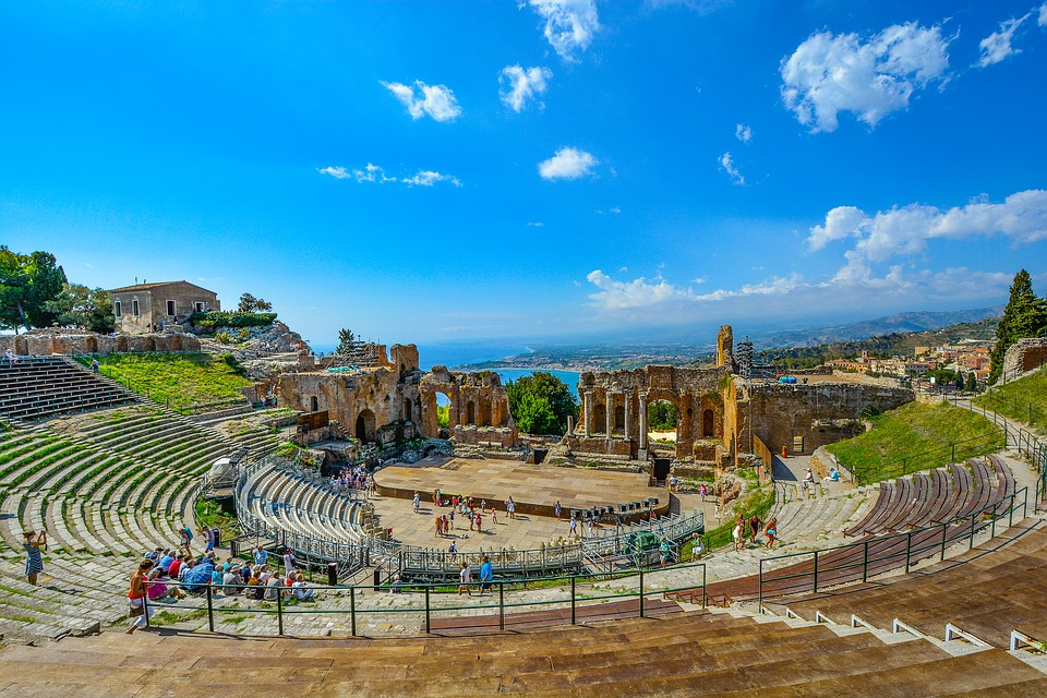 TROPEA - REGGIO CALABRIA - TAORMINA - SIRACUSA