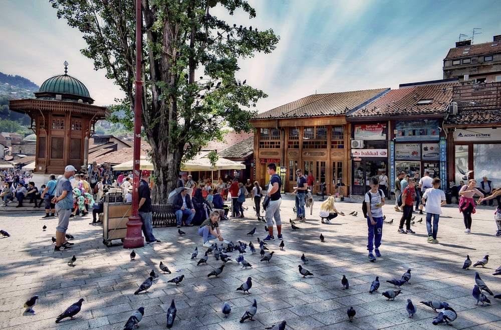 ESENTIAL SARAJEVO