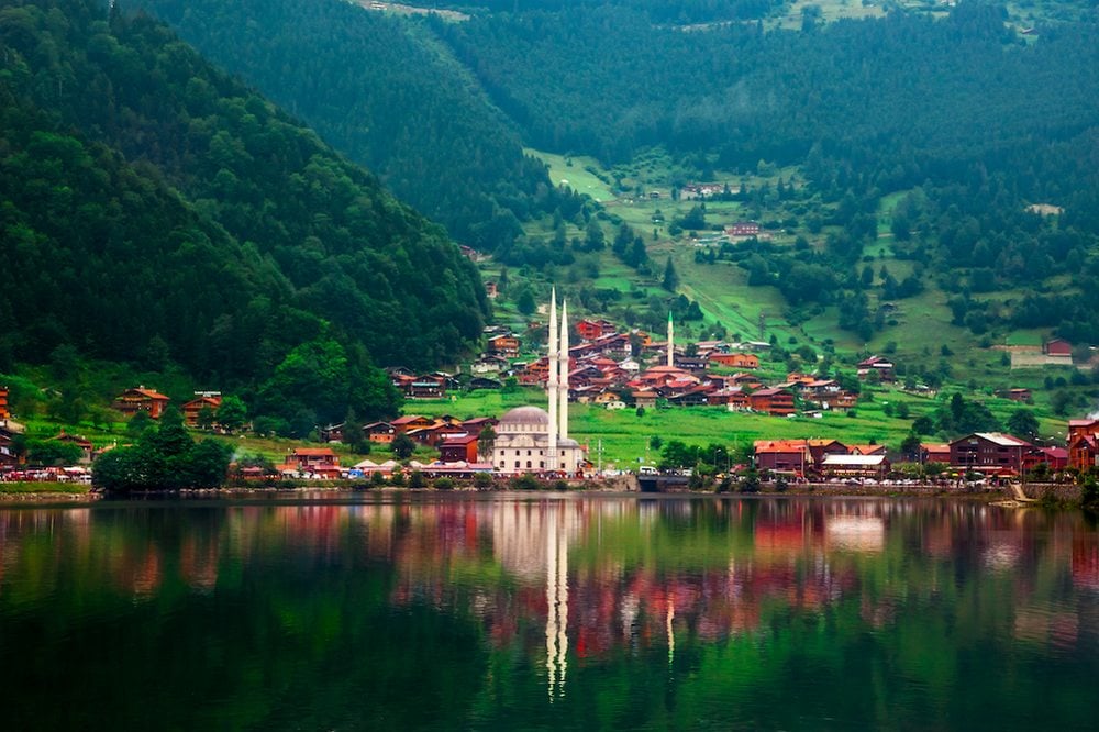 FROM TRABZON TO ISTANBUL