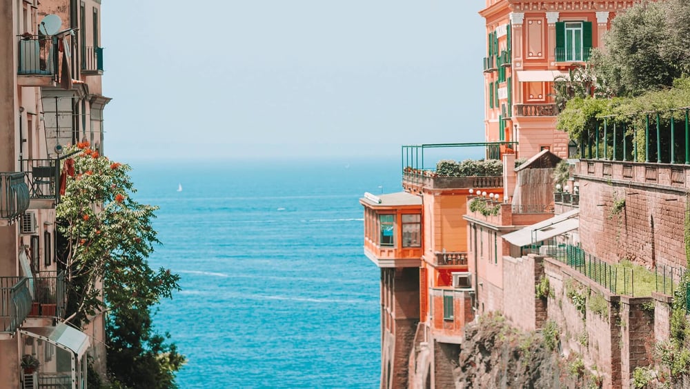 FROM ROME TO POMPEII AND SORRENTO