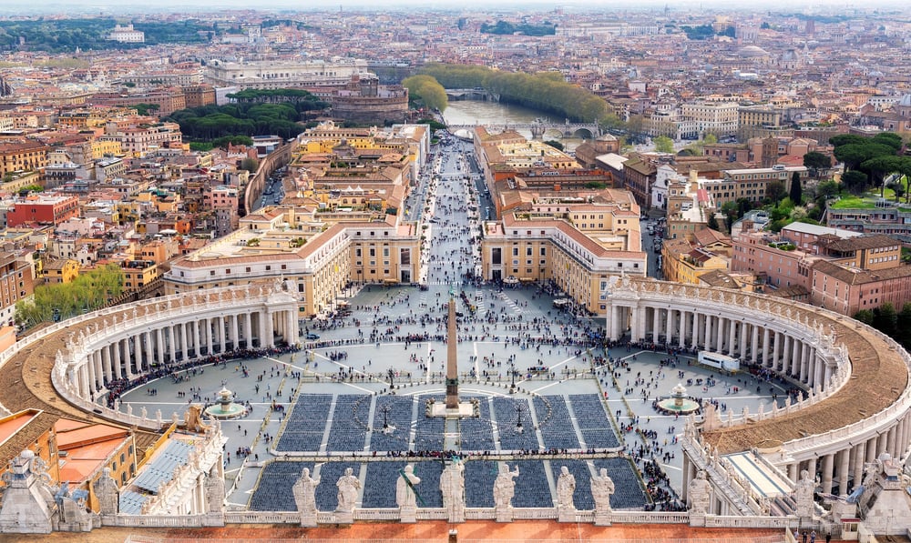 DISCOVERING THE VATICAN MUSEUMS AND THE SISTINE CHAPEL