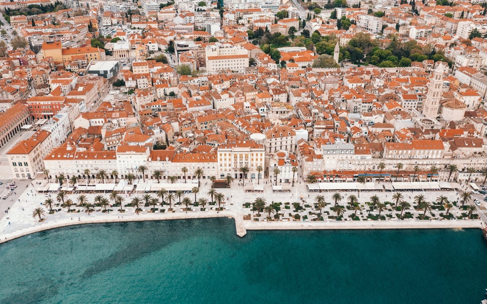 ARRIVEDERCI ROMA; ZDRAVO SPLIT
