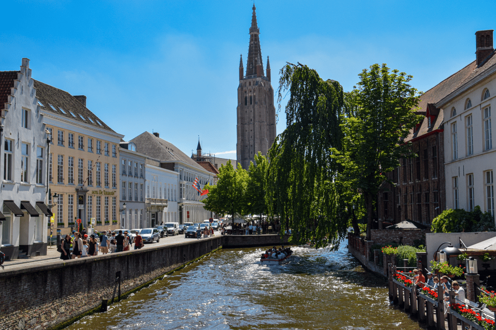 EXCURSIÓN A BRUJAS DESDE PARIS
