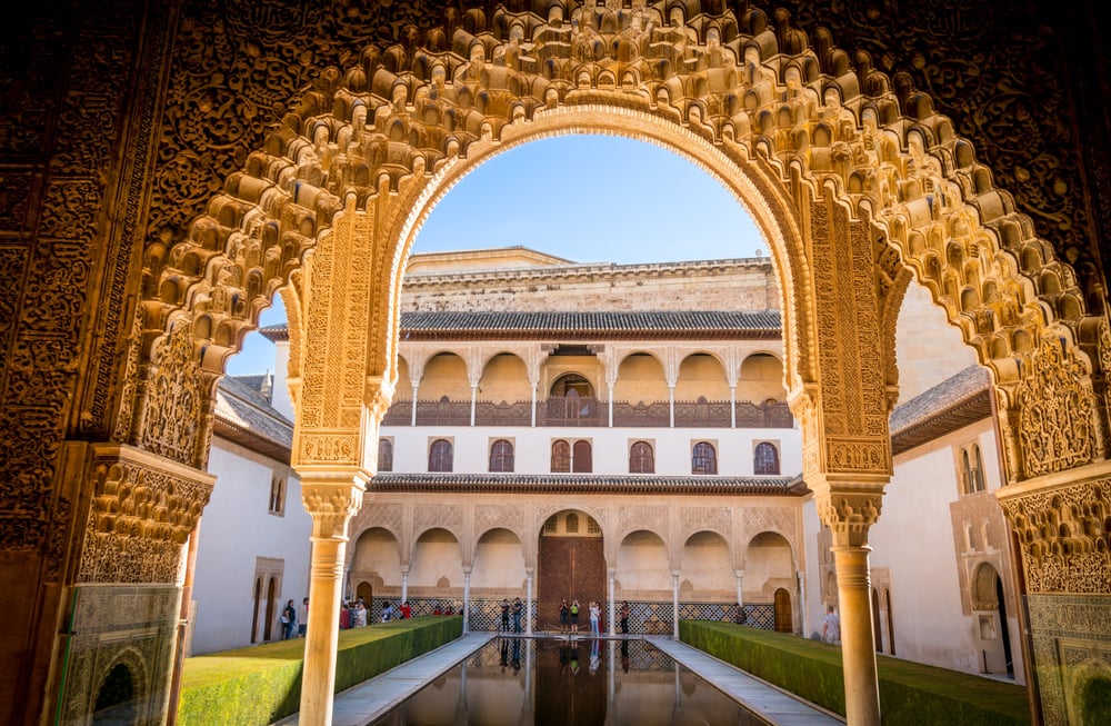 DE CÓRDOBA A LA MÁGICA GRANADA
