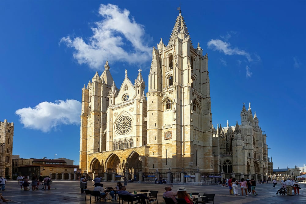 SANTIAGO DE COMPOSTELA - LUGO - OVIEDO