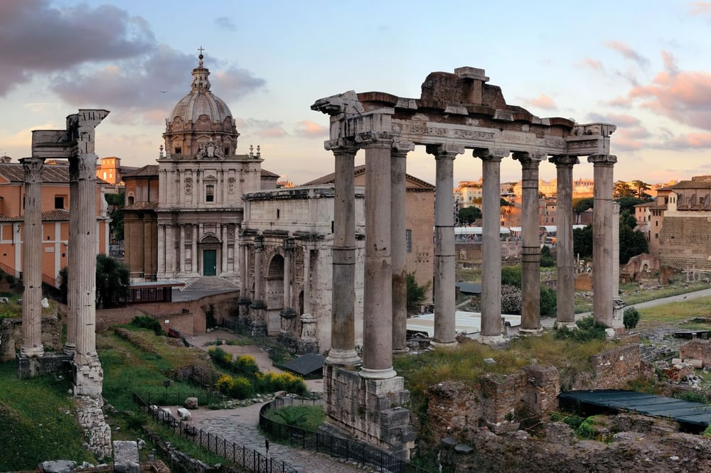 DISCOVER THE ETERNAL CITY