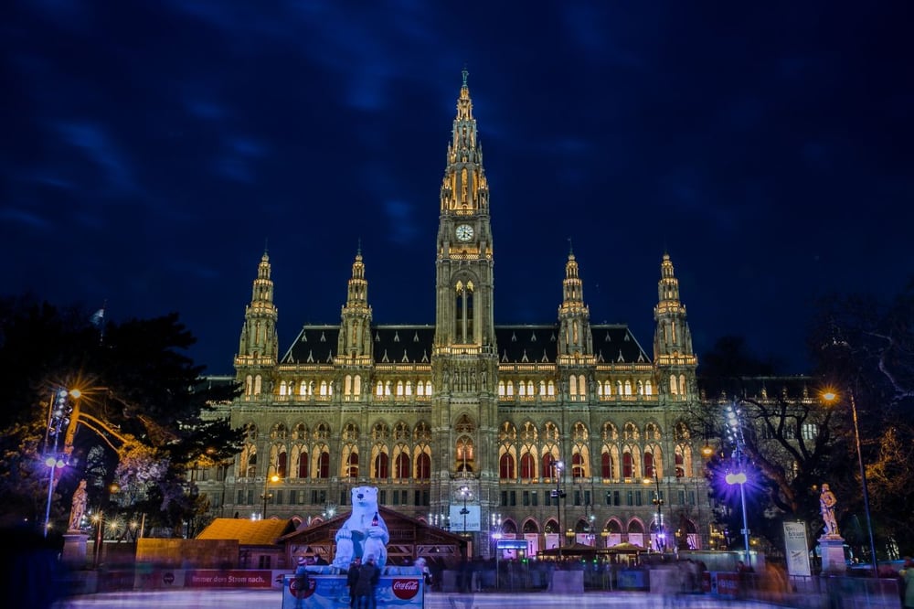 VISITANDO LA MAJESTUOSA VIENA