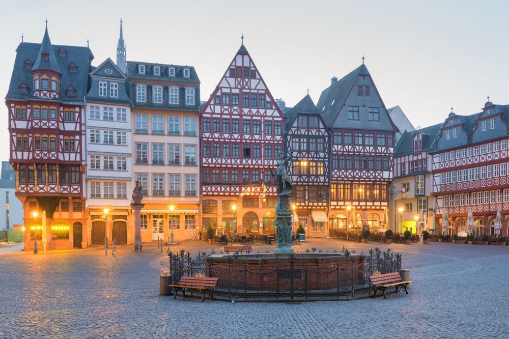 WILLKOMMEN IN FRANKFURT!