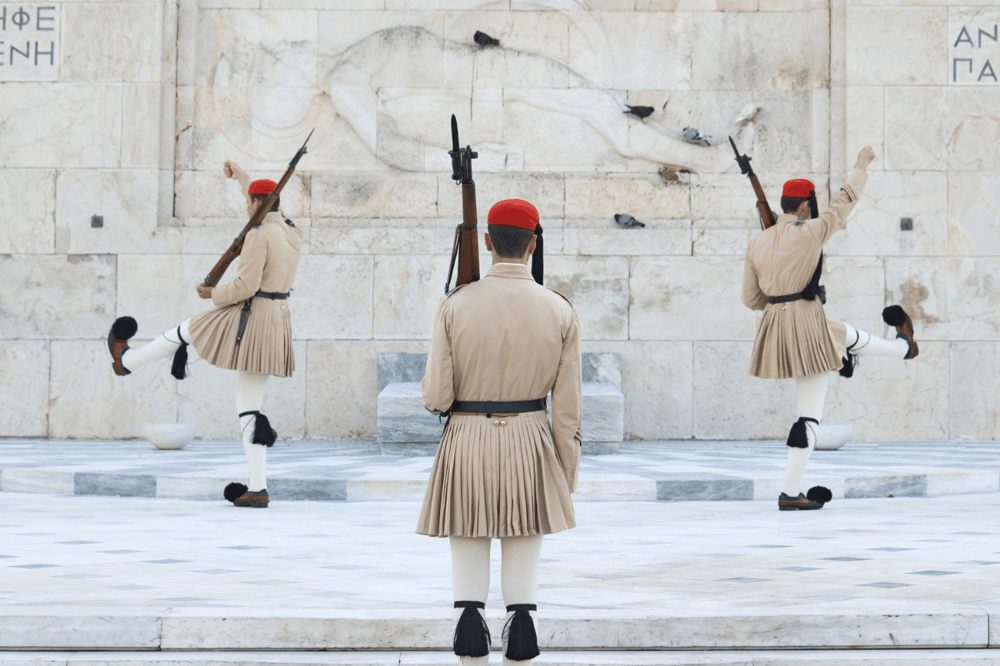 DESCUBRIENDO ATENAS