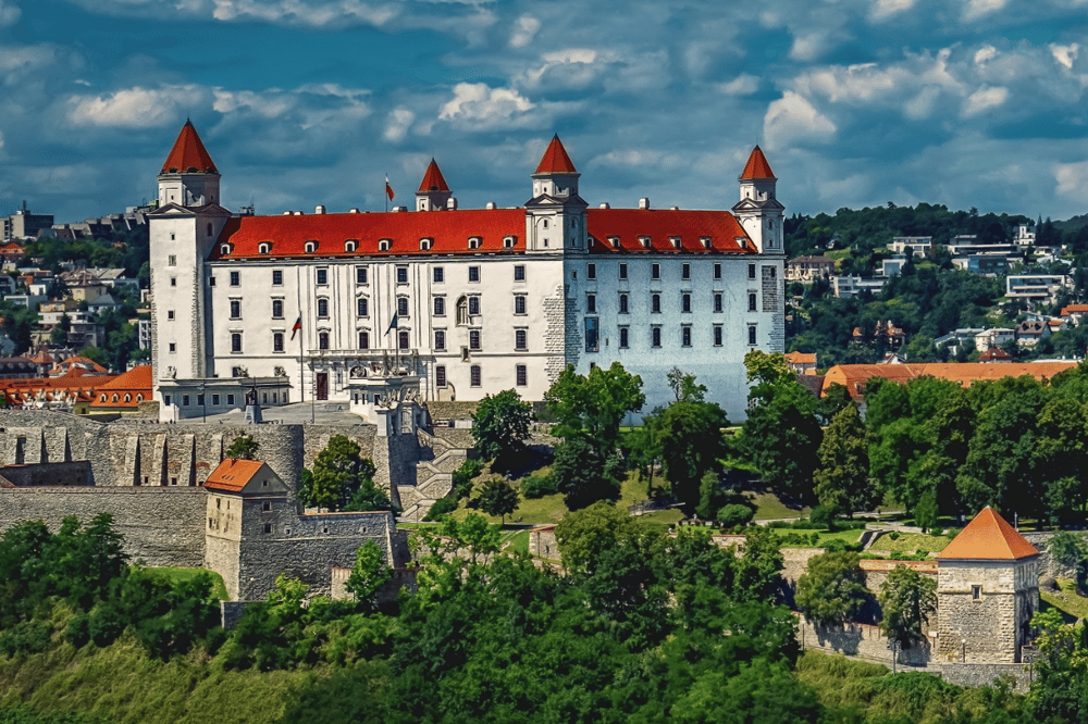 DE AUSTRIA A ITALIA, PASANDO POR ESLOVAQUIA
