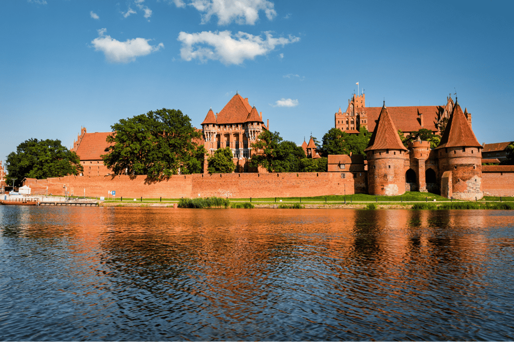 NORTHERN POLAND TOWARDS GDANSK