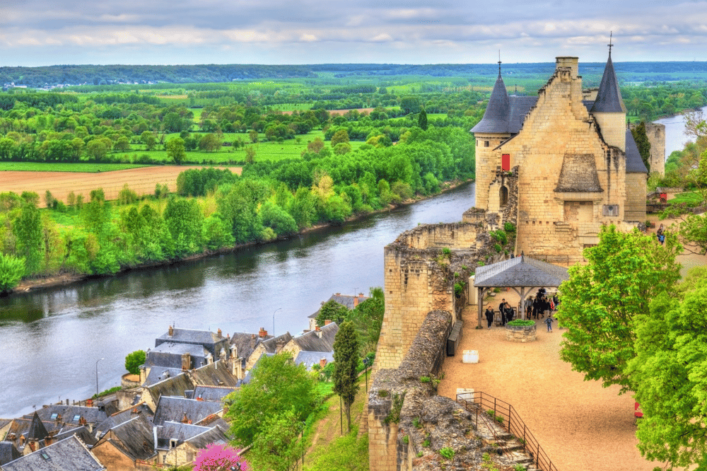 DIA LIBRE EN PARIS Y LLEGADA A TOURS: EL VALLE DEL LOIRA