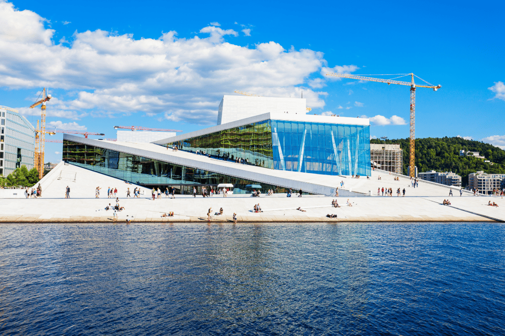 LLEGADA A OSLO: BIENVENIDA