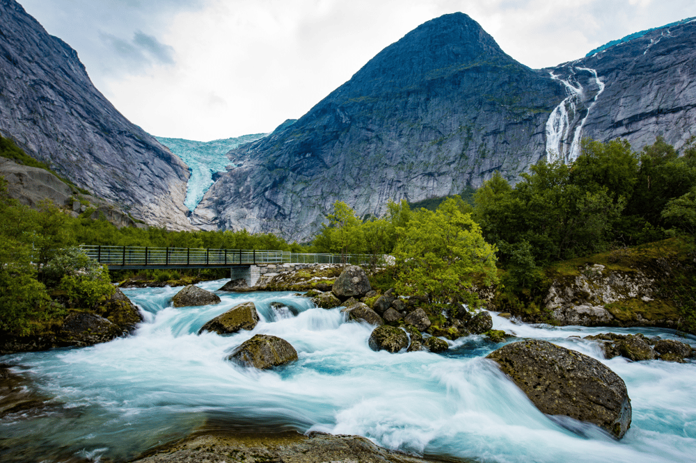 SOGN OG FJORDANE – BRIKSDAL – CRUCERO GEIRANGERFJORD – OPPLAND