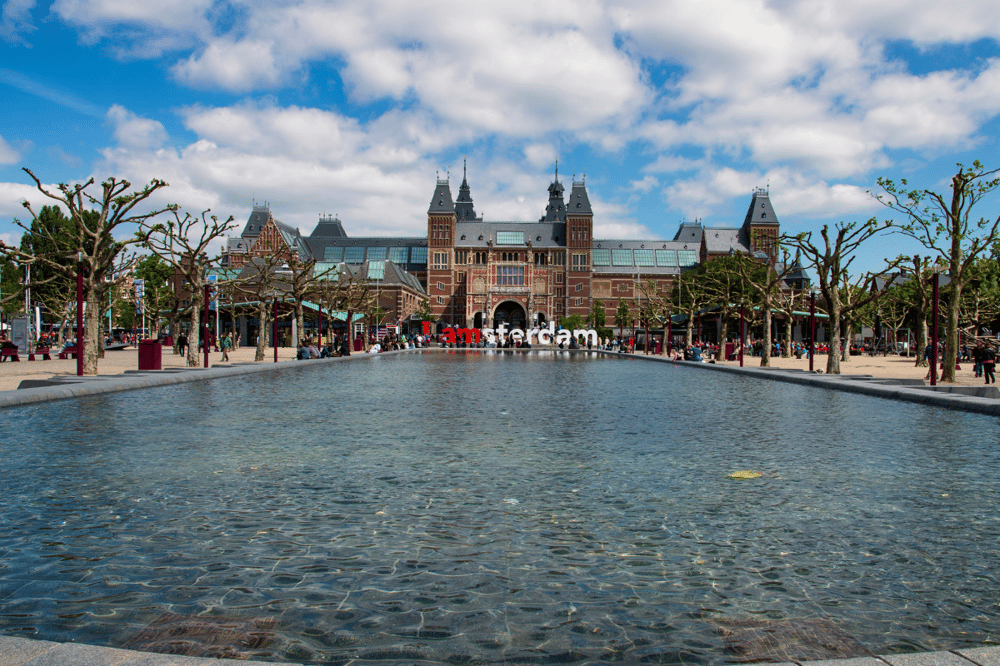 DESCUBRIENDO ÁMSTERDAM Y SUS RINCONES MÁGICOS