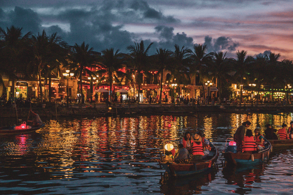 DESEMBARCO Y LLEGADA A HOI AN