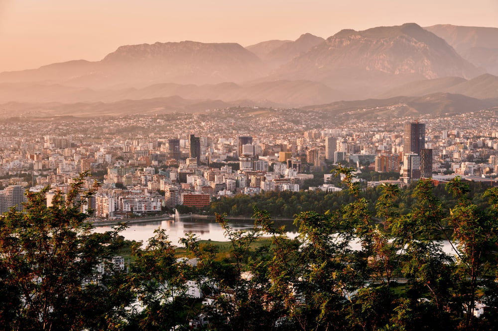 ¡HASTA LA PRÓXIMA TIRANA!