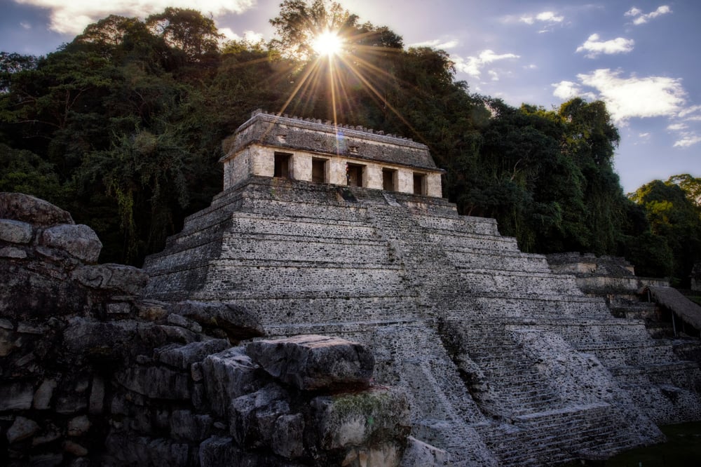 SITIO ARQUEOLÓGICO DE PALENQUE Y CAMPECHE