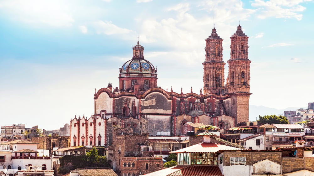 CUERNAVACA Y TAXCO, TESOROS COLONIALES DEL CENTRO DE MÉXICO