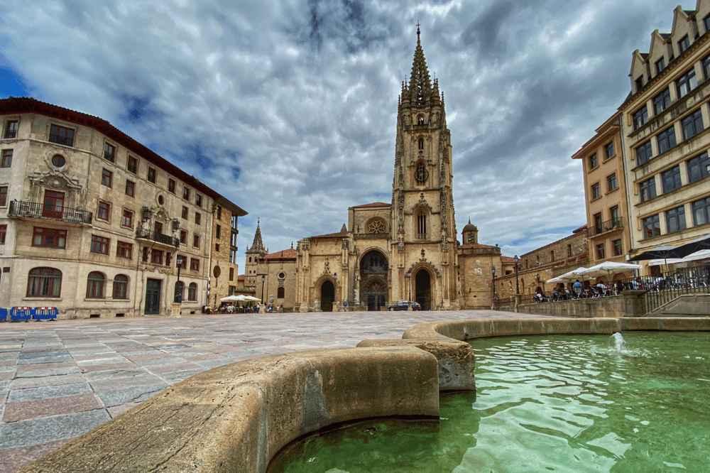 DE SANTIAGO A OVIEDO