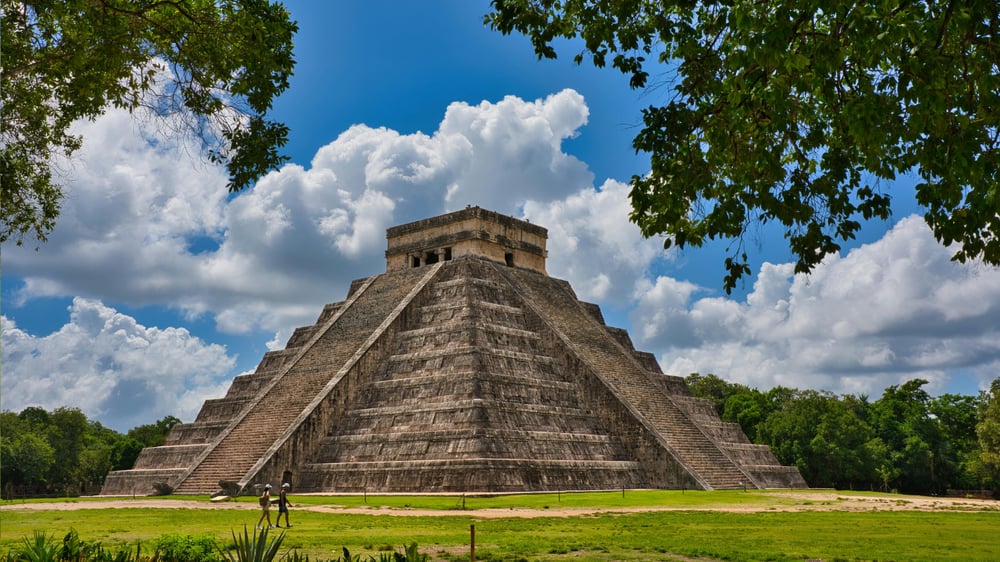 IZAMAL, CHICHÉN ITZÁ Y RÍO LAGARTOS