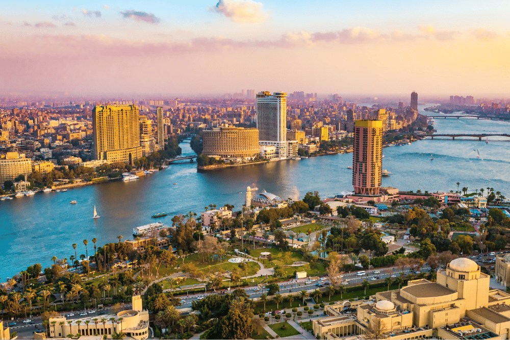 FILAE, ASUÁN Y EL REGRESO A EL CAIRO