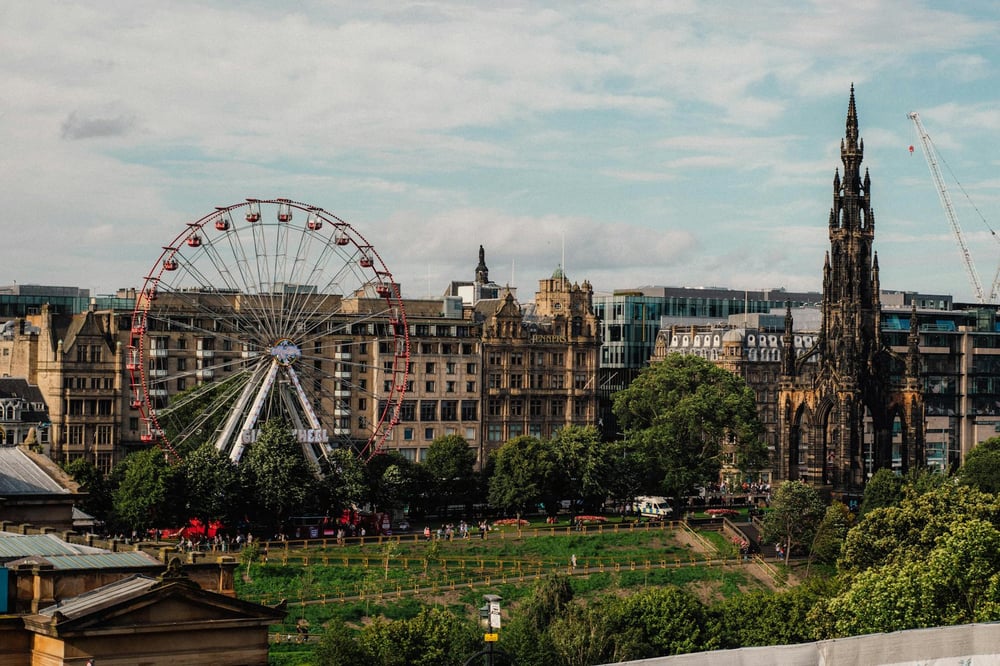 EXPLORING EDINBURGH