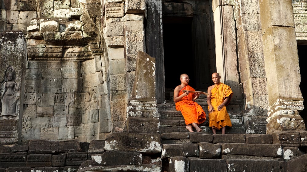 HANOI TO SIEM REAP: WELCOME TO CAMBODIA