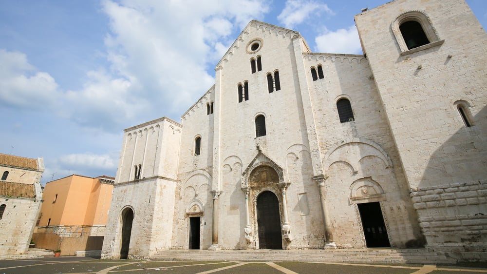 FE, SABOR Y EL ALMA ANTIGUA DE BARI