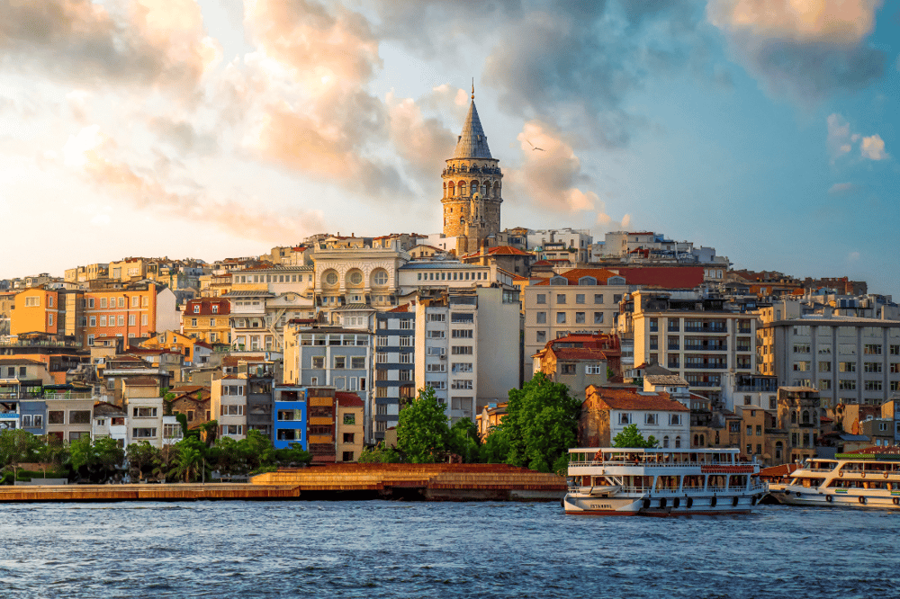 ESTAMBUL ENTRE DOS CONTINENTES