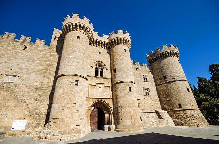 RHODES DEPUIS ATHÈNES
