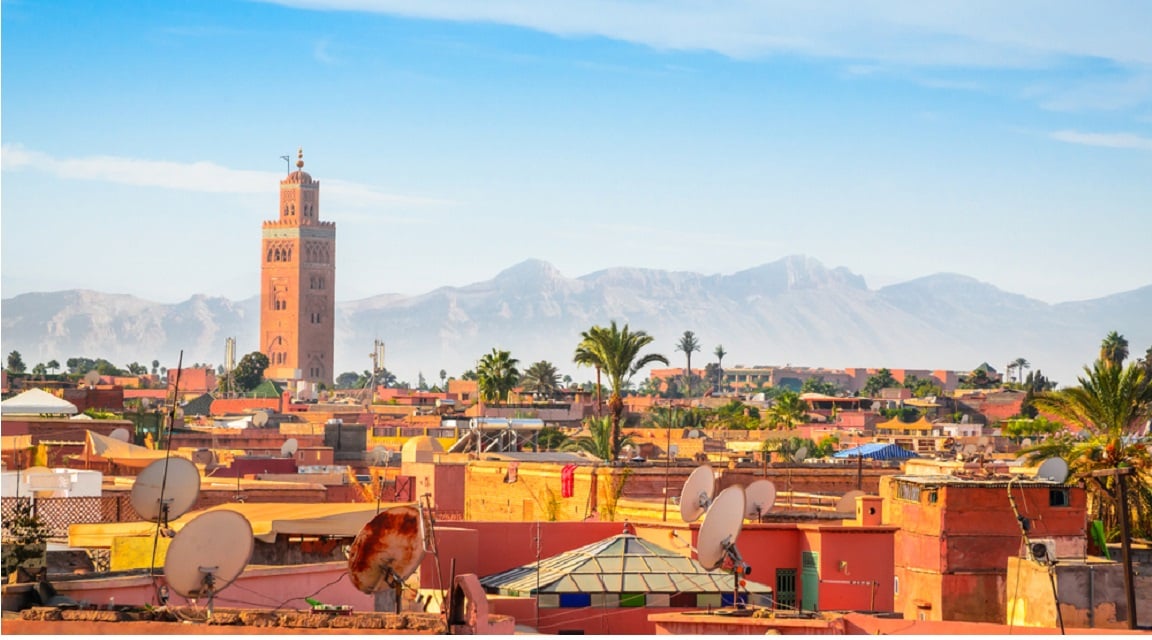 SAHARA FROM WEST TO EAST