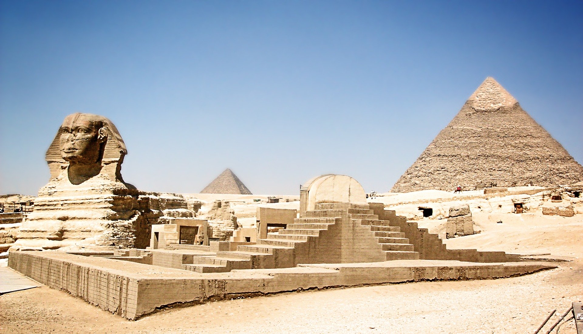 QUINTESSENTIAL GIZA