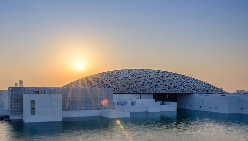 ABU DHABI & HERITAGE VILLAGE FROM DUBAI