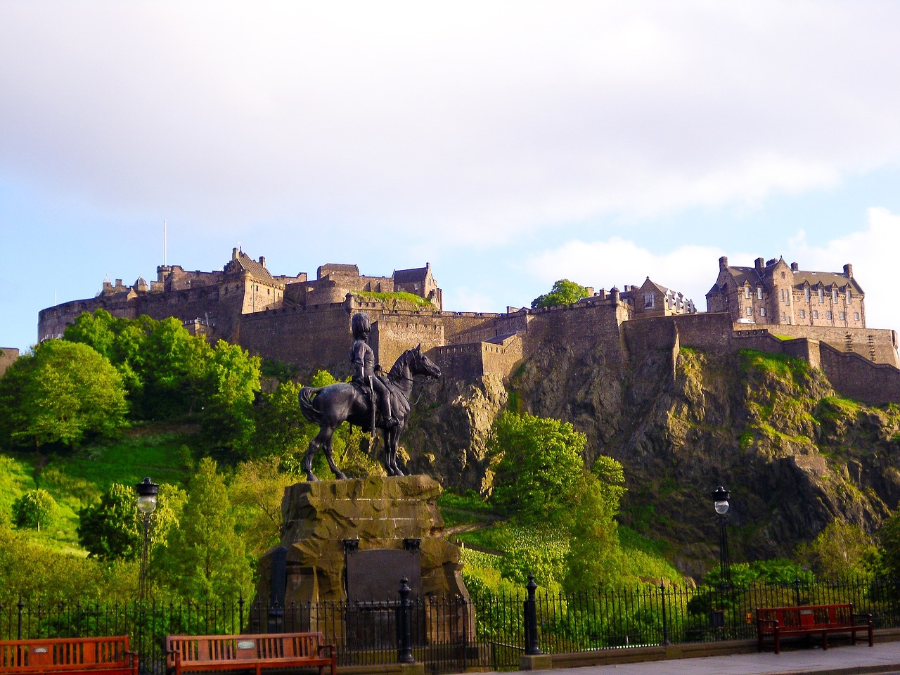 EDINBURGER