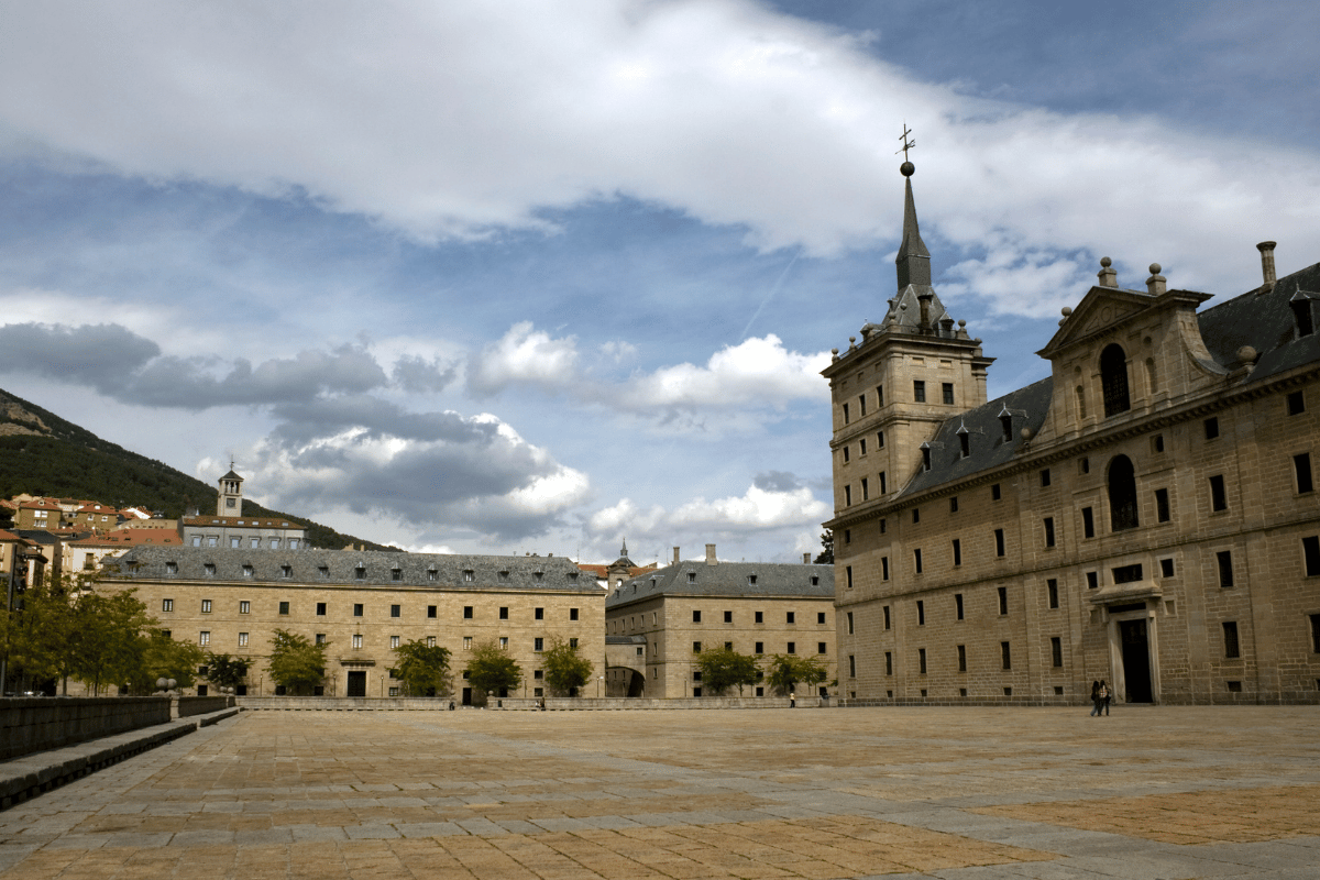EL ESCORIAL Y EL VALLE DE LOS CAÍDOS