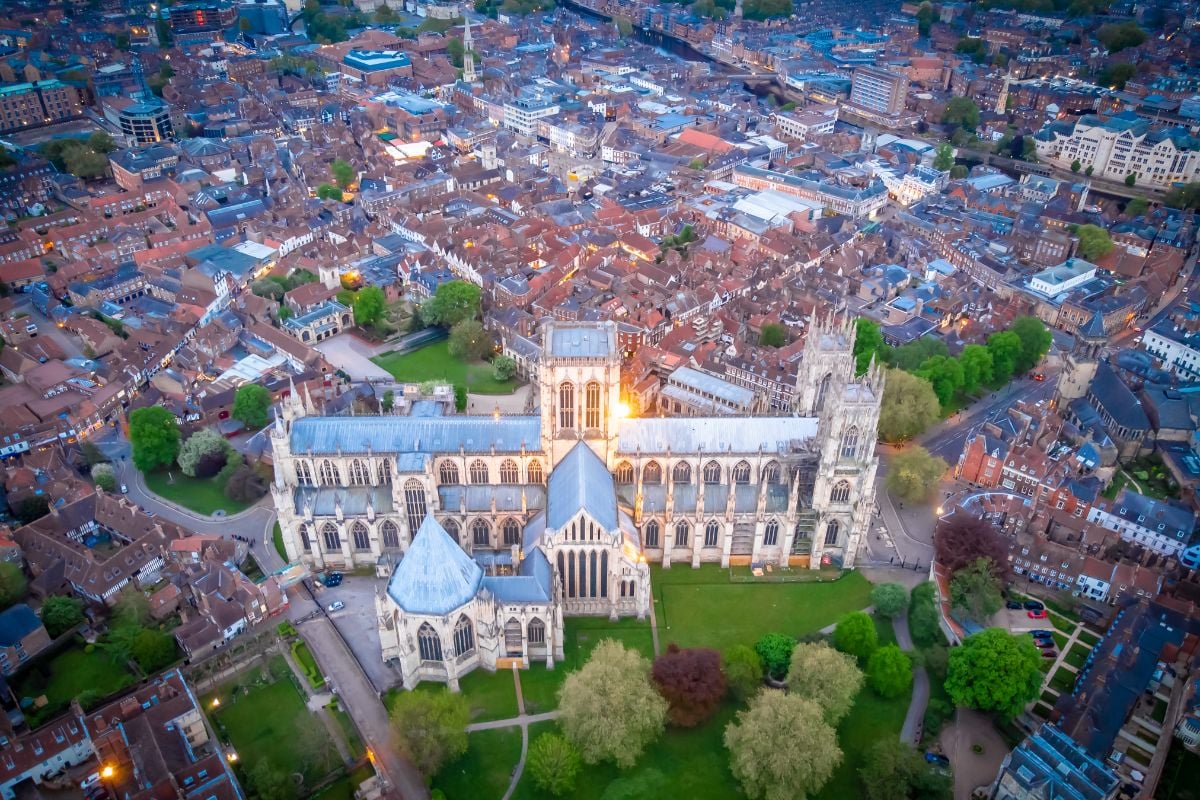 YORK DESDE LONDRES