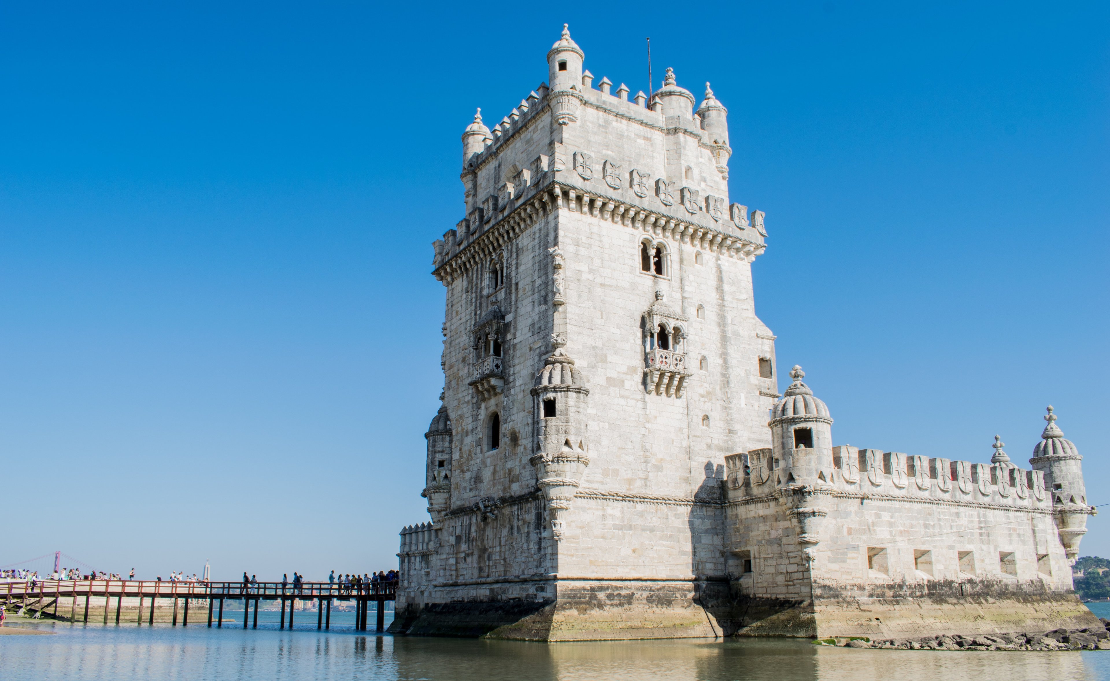 PASEO EN BARCO EN LISBOA