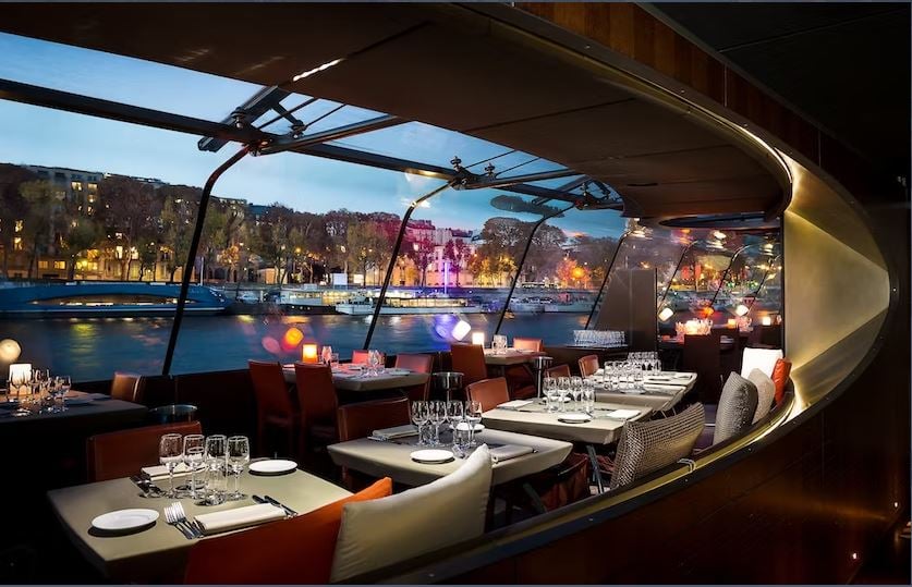 CRUCERO CON CENA EN PARÍS