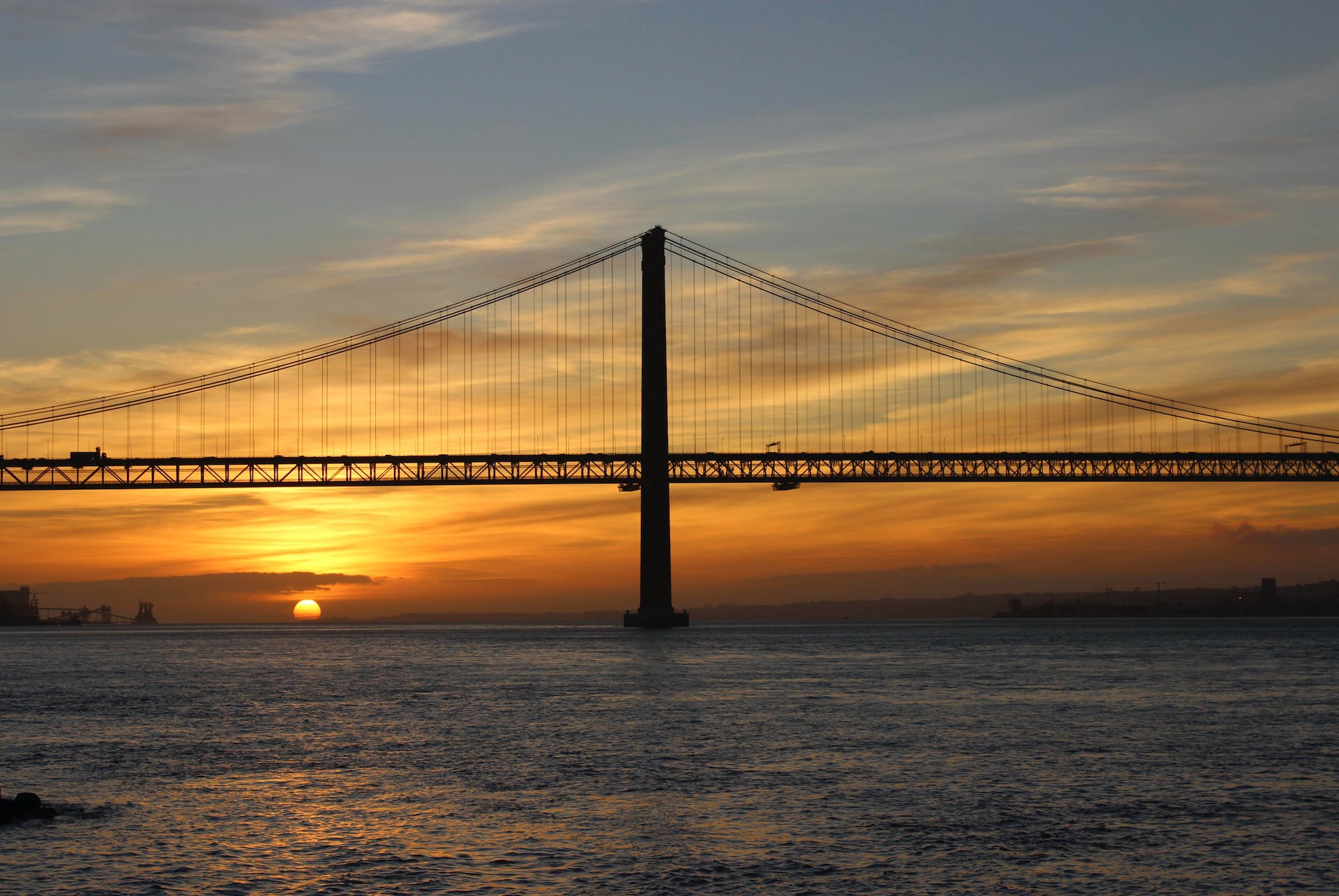 CRUCERO AL ATARDECER CON APERITIVO