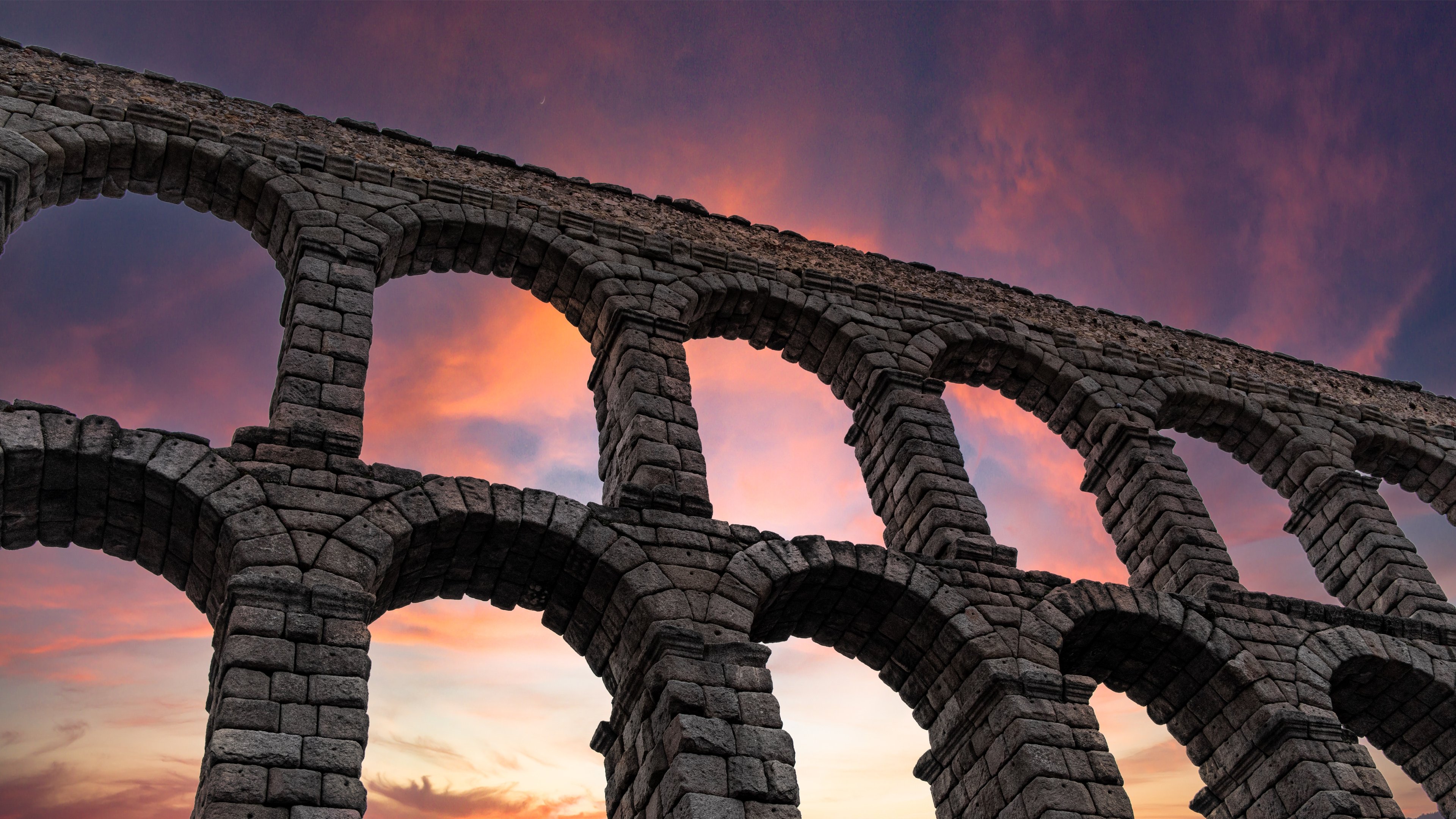 SEGOVIA Y ÁVILA DESDE MADRID