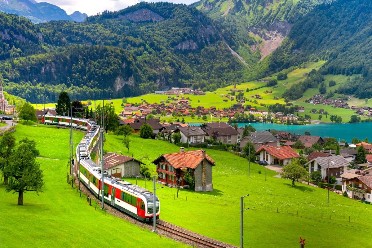 ITALIA Y SUIZA EN TREN