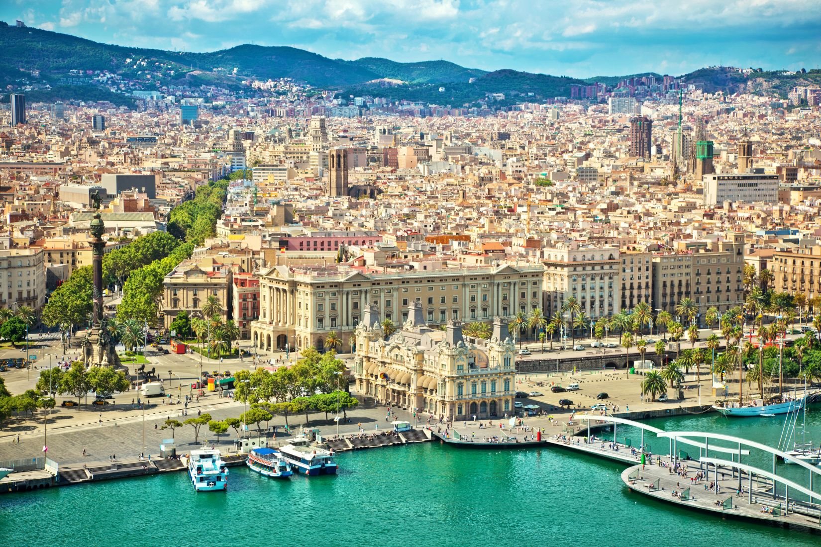CRUCERO EN CATAMARÁN POR BARCELONA