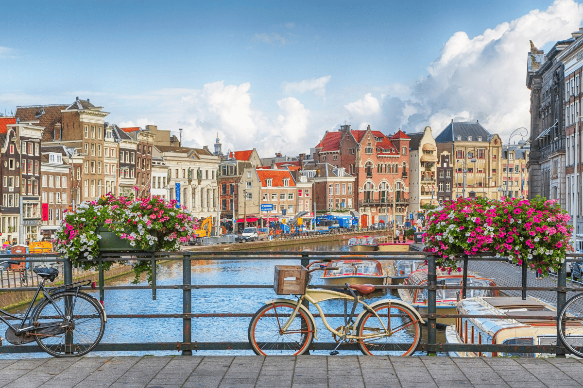 DE AMSTERDAM A ESCANDINAVIA