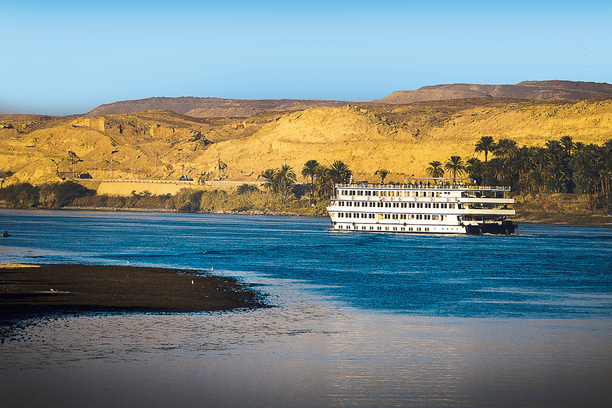 NILE CRUISE FROM ASWAN TO LUXOR