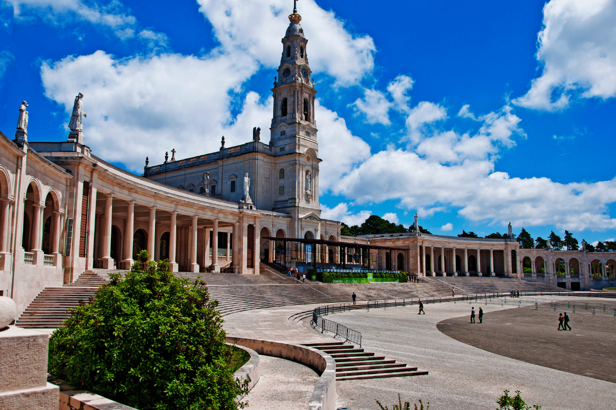 FÁTIMA, NAZARÉ, ÓBIDOS Y BATALHA