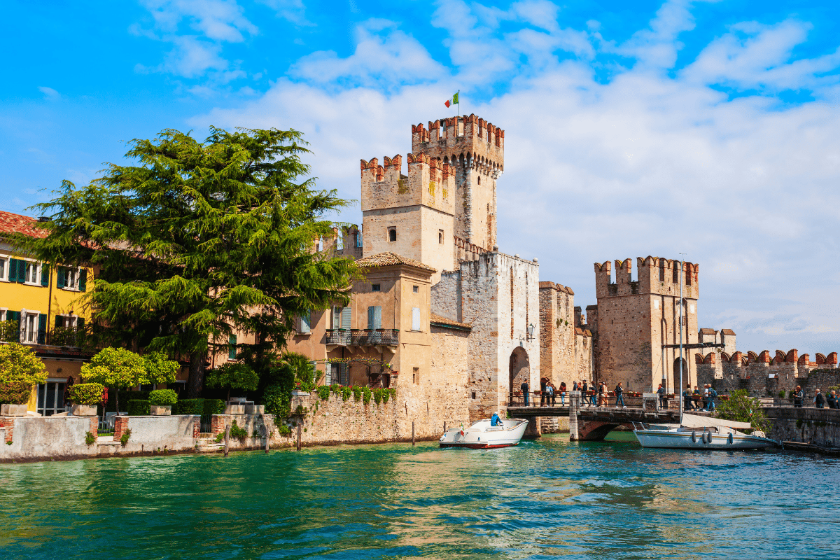 VERONA, SIRMIONE & GARDA FROM MILAN