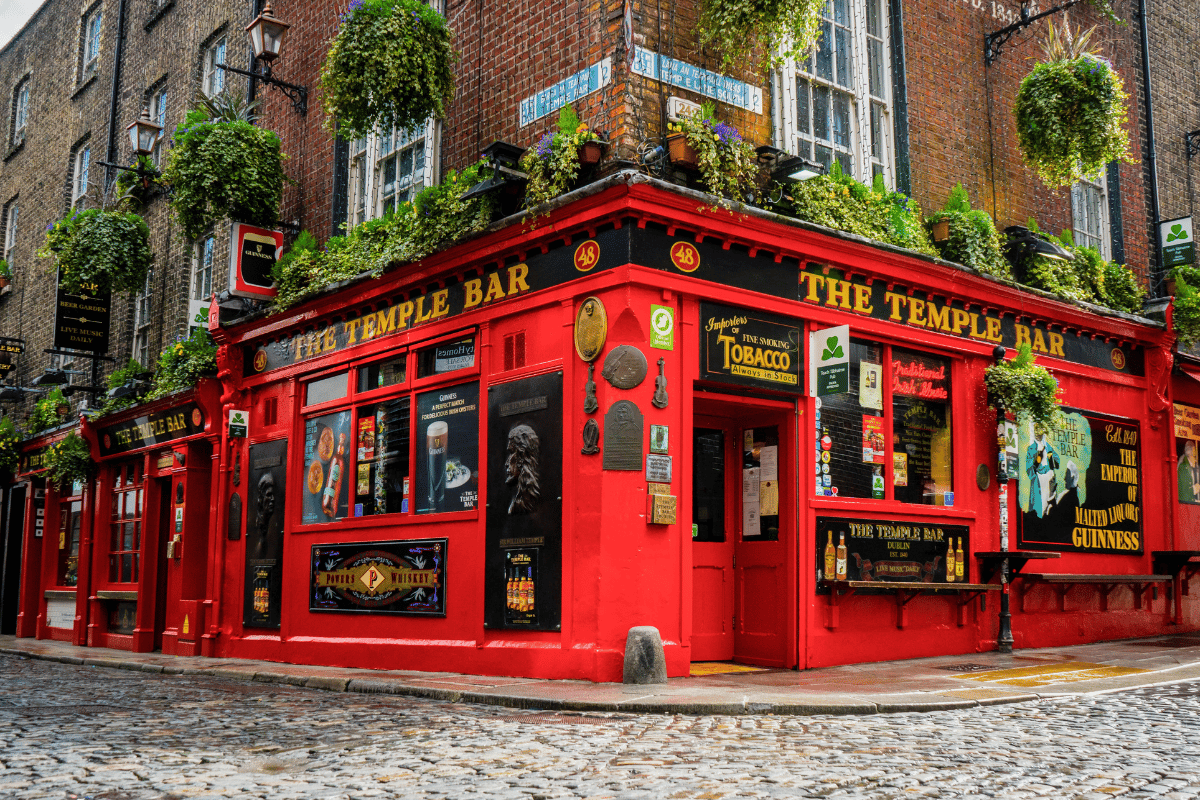 QUINTESSENTIAL DUBLIN
