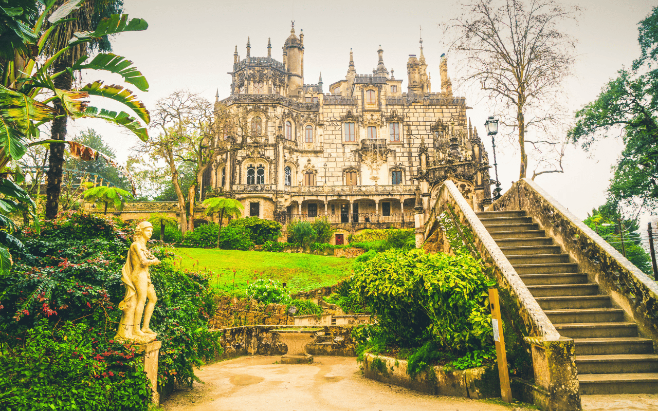 DE LISBOA A SINTRA Y QUINTA DA REGALEIRA