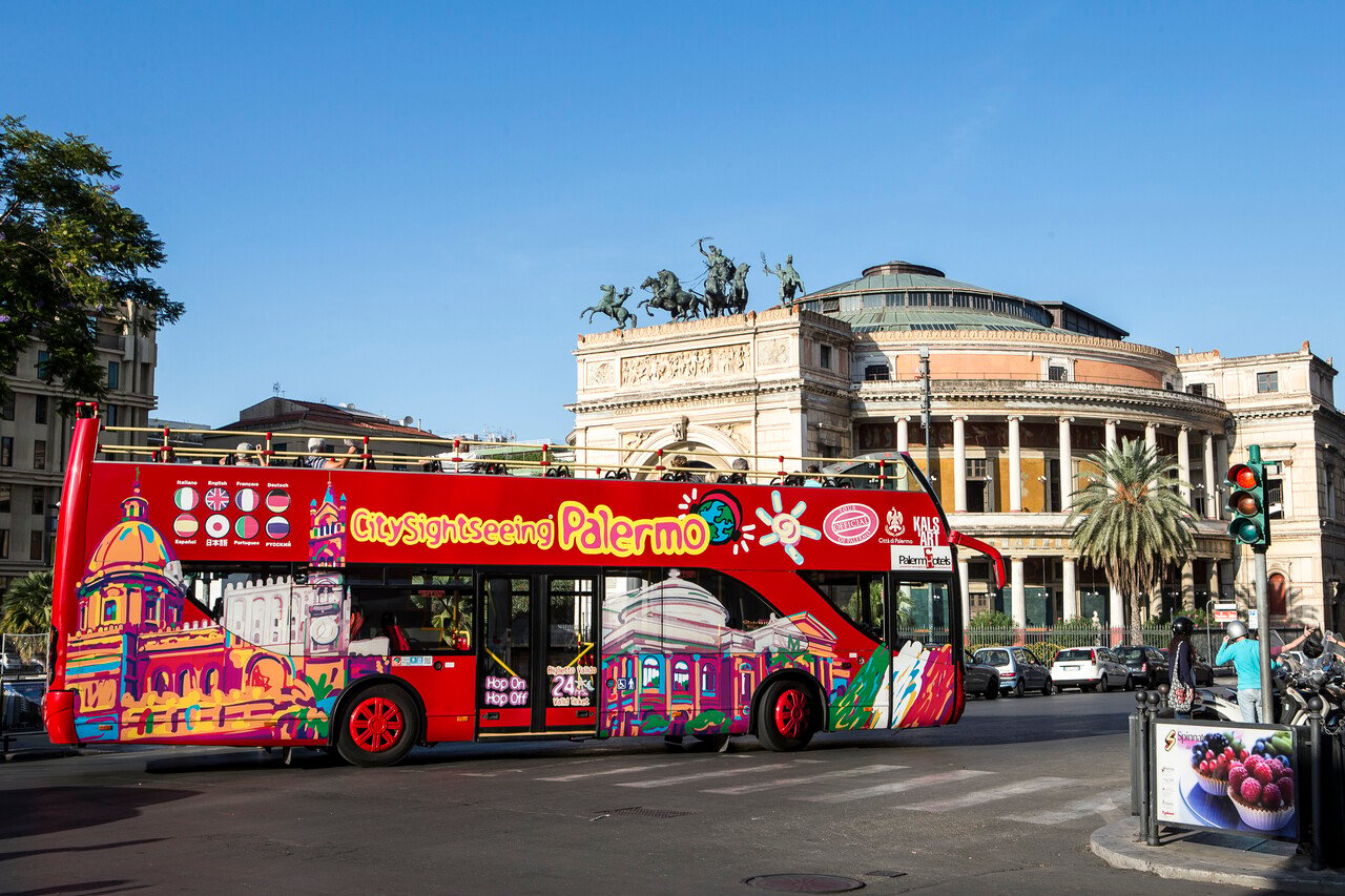 PALERMO HOP-ON HOP-OFF TOURIST BUS